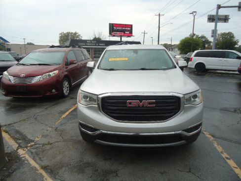 Used 2019 GMC Acadia FWD SLE w/ SLE-1 image 7