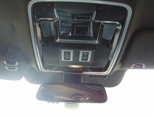 Used 2015 Land Rover Range Rover Sport HSE AWD/4WD image 17