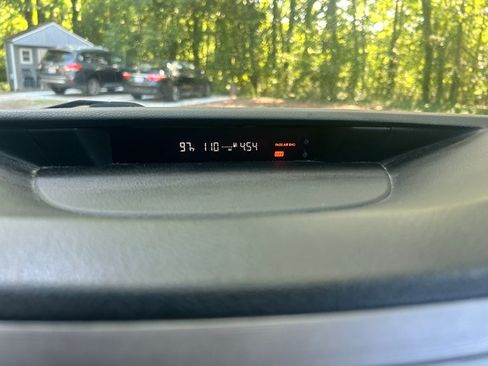 Used 2012 Subaru Outback 2.5i Premium AWD/4WD image 14