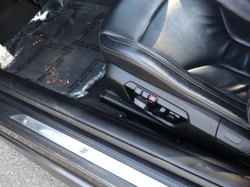 Used 2018 BMW M4 Competition image 22