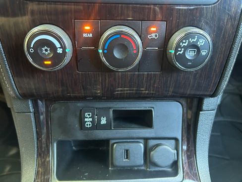 Used 2015 Chevrolet Traverse AWD LT w/ 1LT image 15