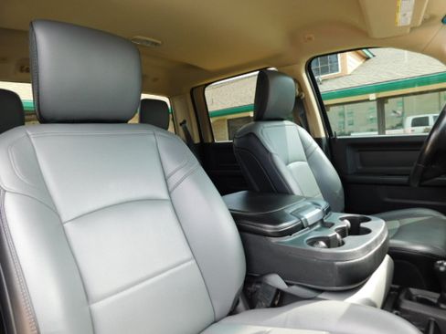 Used 2020 RAM 2500 4x4 Crew Cab Tradesman image 18