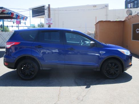 Used 2016 Ford Escape S Sport Utility 4D FWD image 1