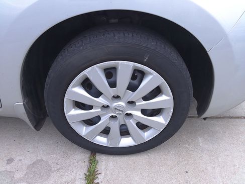 Used 2017 Nissan Leaf S image 36