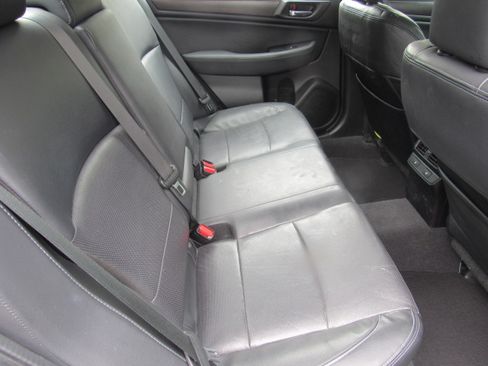 Used 2015 Subaru Legacy 2.5i Limited AWD/4WD image 14