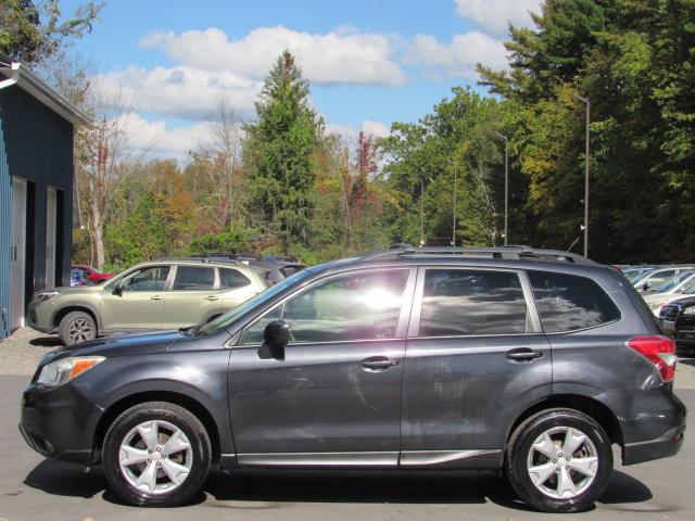 Used 2014 Subaru Forester 2.5i Premium AWD/4WD image 4