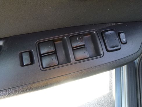 Used 2012 MAZDA MAZDA6 i Sport FWD image 11