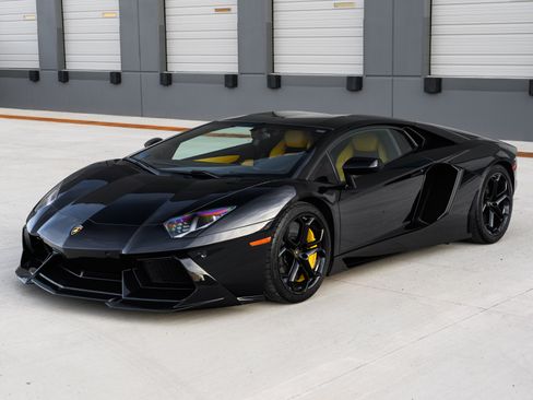 Used 2013 Lamborghini Aventador LP 700-4 image 20