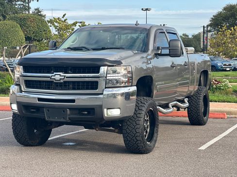 Used 2007 Chevrolet Silverado 2500 LT image 5