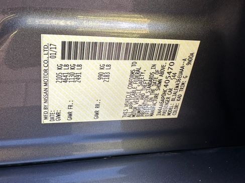 Used 2017 Nissan Maxima SL FWD image 9