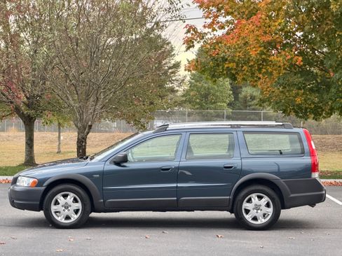 Used 2005 Volvo XC70 image 6