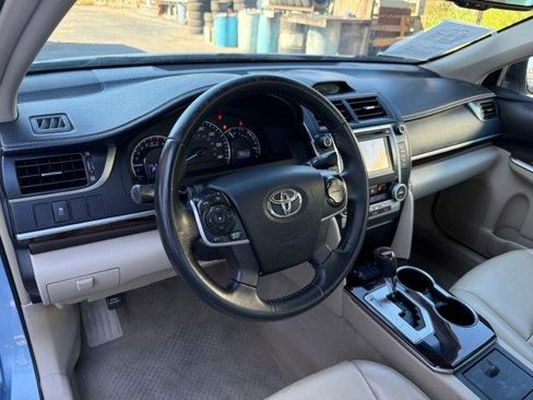 Used 2013 Toyota Camry XLE image 9
