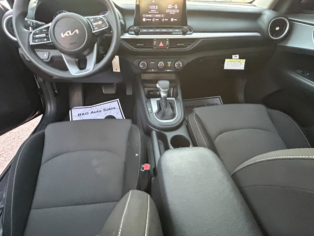 Used 2024 Kia Forte Sedan FWD image 9