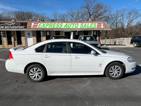 Used 2011 Chevrolet Impala LS image 12