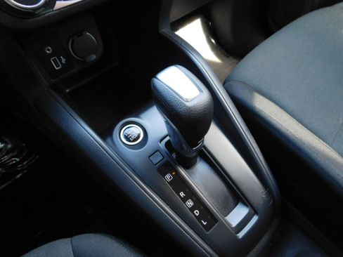 Used 2024 Nissan Kicks S image 18