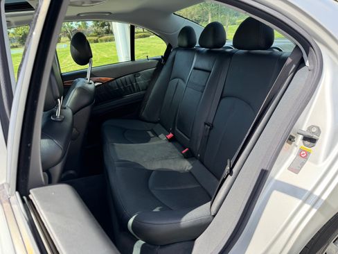 Used 2003 Mercedes-Benz E 320 Sedan image 5