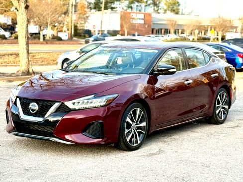 Used 2019 Nissan Maxima 3.5 SV image 2