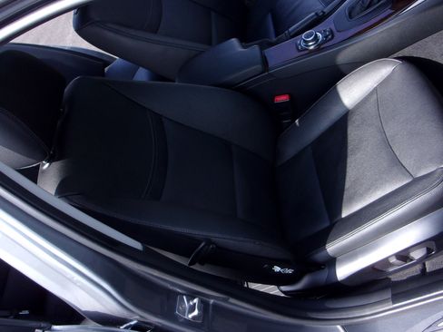 Used 2011 BMW 328i xDrive image 26