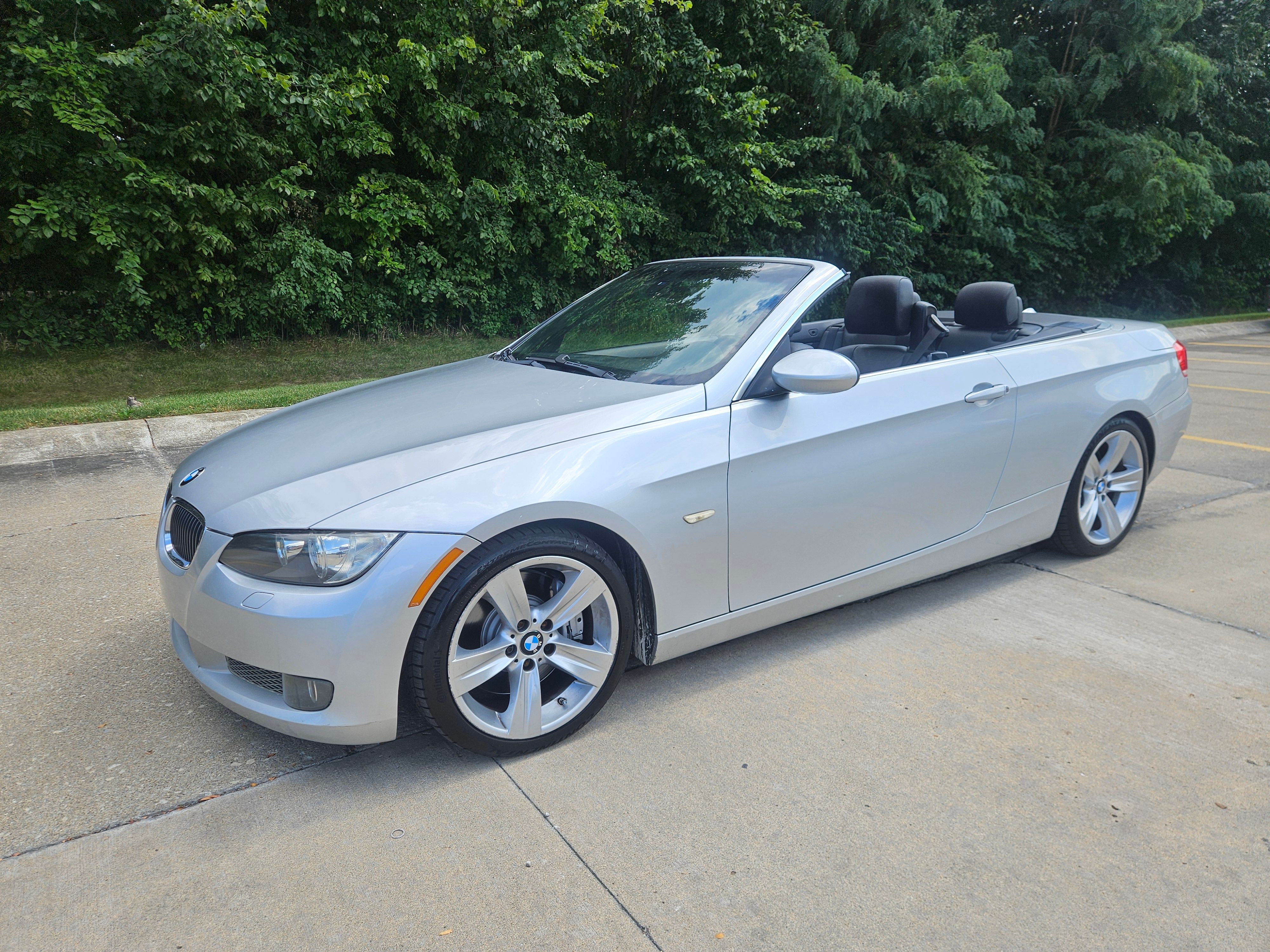 Used 2009 BMW 335i Convertible RWD image 1