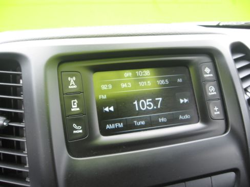 Used 2014 Jeep Cherokee Latitude image 11