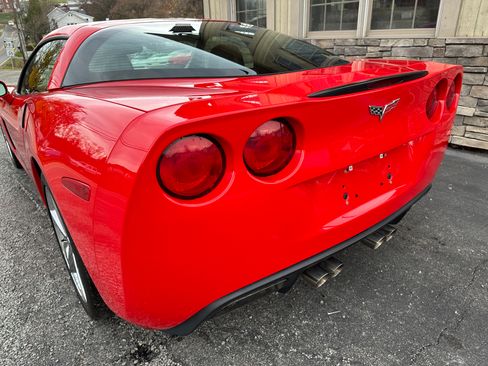 Used 2013 Chevrolet Corvette image 8