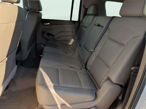 Used 2018 GMC Yukon XL SLT image 17