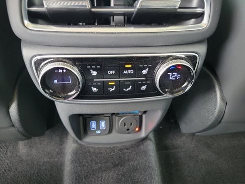 Used 2024 Genesis GV80 3.5T Prestige image 13