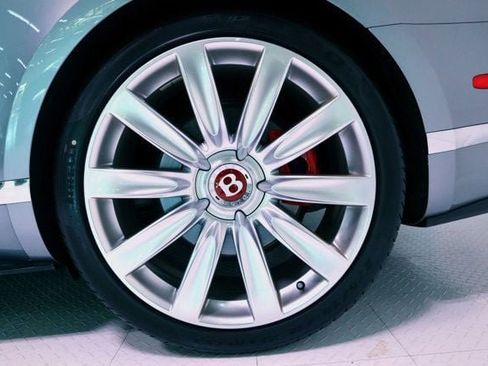 Used 2017 Bentley Continental GT image 34