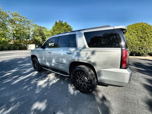Used 2017 GMC Yukon 4WD SLT image 3