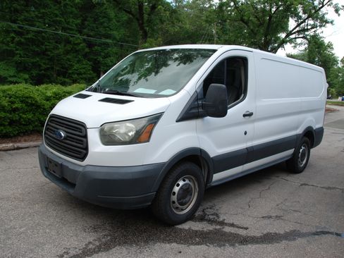 Used 2015 Ford Transit 150 image 1