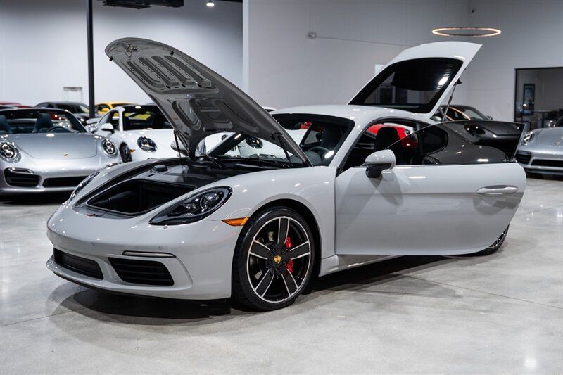 Used 2019 Porsche 718 Cayman S RWD image 34
