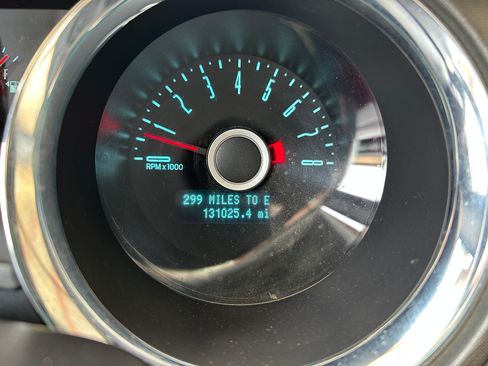 Used 2014 Ford Mustang RWD image 16
