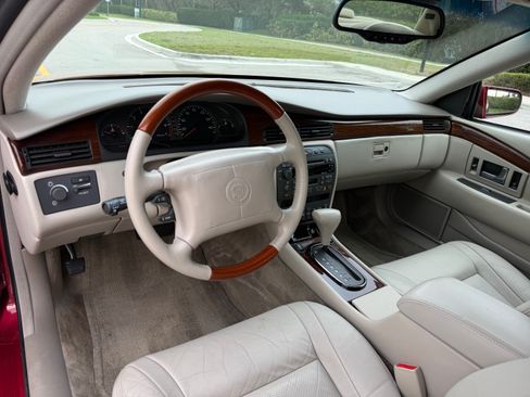 Used 2002 Cadillac Eldorado ETC FWD image 14