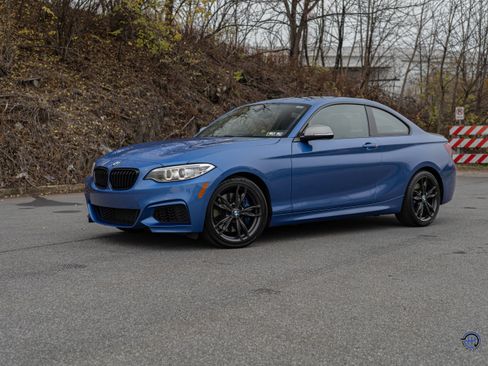 Used 2017 BMW M240i image 2