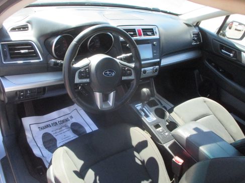 Used 2017 Subaru Legacy 2.5i Premium image 7