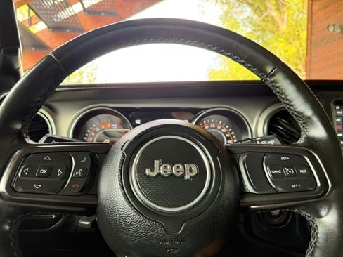 Used 2022 Jeep Wrangler 4WD Unlimited Sport image 14