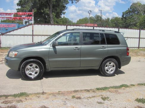 Used 2007 Toyota Highlander 2WD w/ 3rd Row image 1