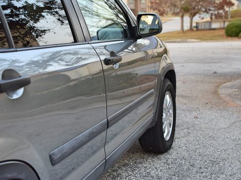 Used 2006 Honda CR-V EX image 16