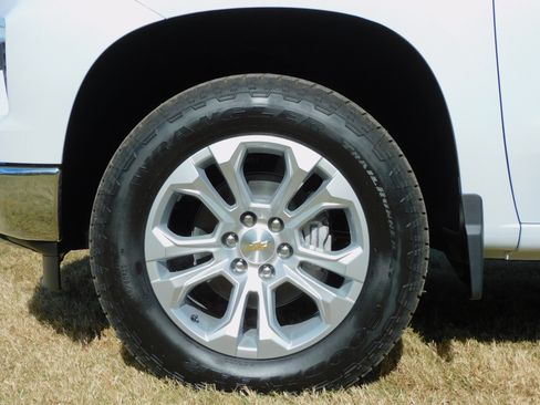 New 2026 Chevrolet Silverado 1500 LTZ Z71 image 7