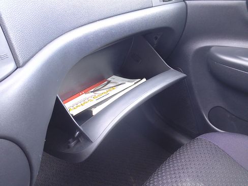 Used 2010 Hyundai Accent GS image 18