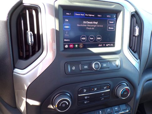 Used 2023 Chevrolet Silverado 2500 LT image 9