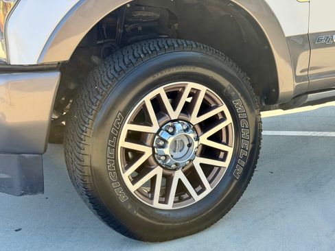 Used 2019 Ford F250 King Ranch image 16