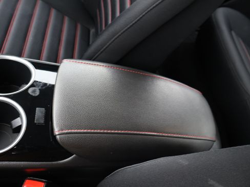 Used 2013 Ford Fusion SE image 27