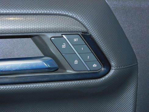 Used 2024 Chevrolet Silverado 1500 ZR2 image 31