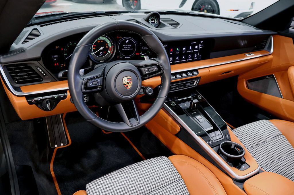 Used 2024 Porsche 911 Turbo S Cabriolet AWD/4WD image 31