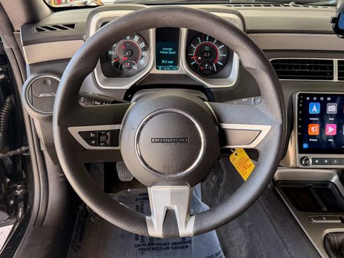 Used 2011 Chevrolet Camaro LS Coupe RWD image 9