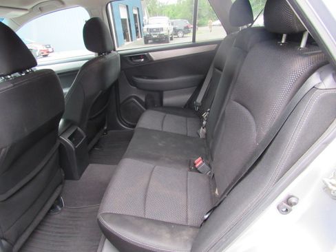Used 2015 Subaru Outback 2.5i Premium AWD/4WD image 13