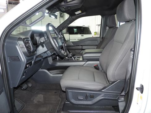 Used 2024 Ford F150 XLT AWD/4WD image 37