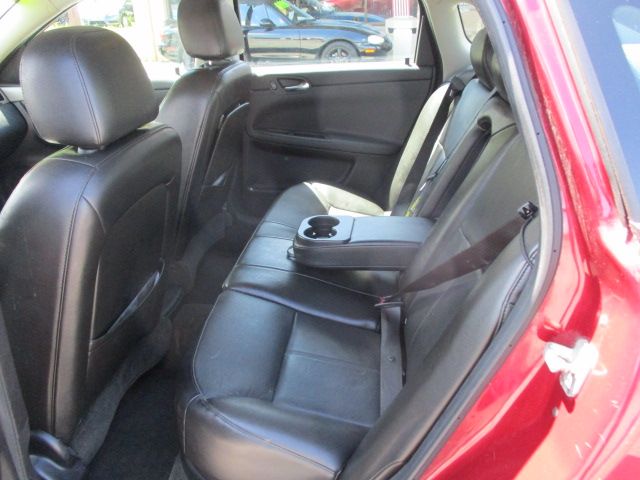Used 2007 Chevrolet Impala LTZ FWD image 18