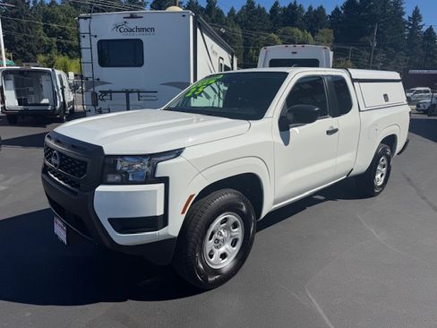 Used 2025 Nissan Frontier S image 5